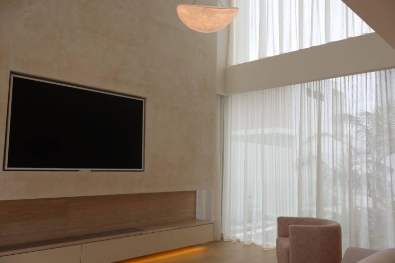 Venetian Plaster in Denver: How to Choose the Right Finish for Luxury Colorado Interiors