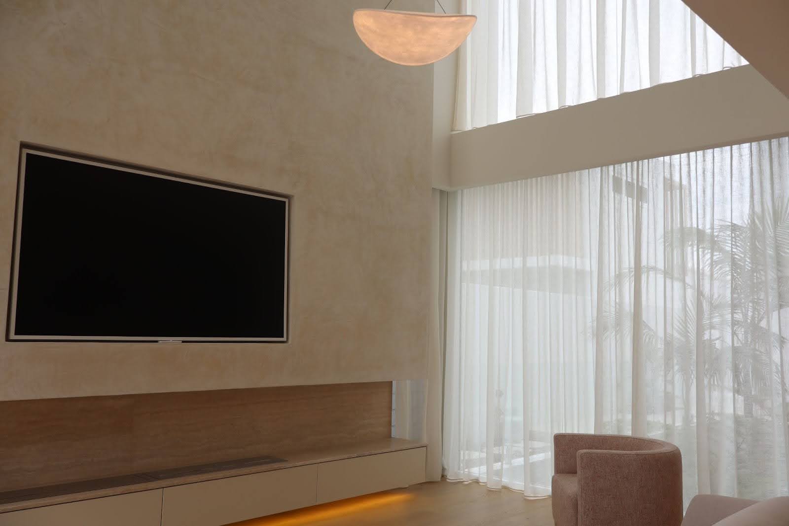 Venetian Plaster in Denver: How to Choose the Right Finish for Luxury Colorado Interiors